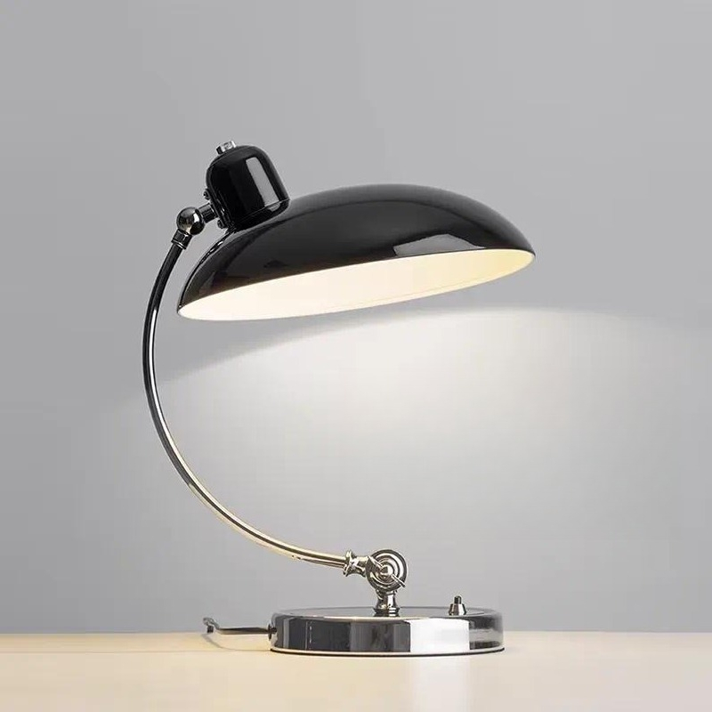 مصباح مكتب حديث بدون أسلاك، بت - مراجعة Solar Lamp وسعره